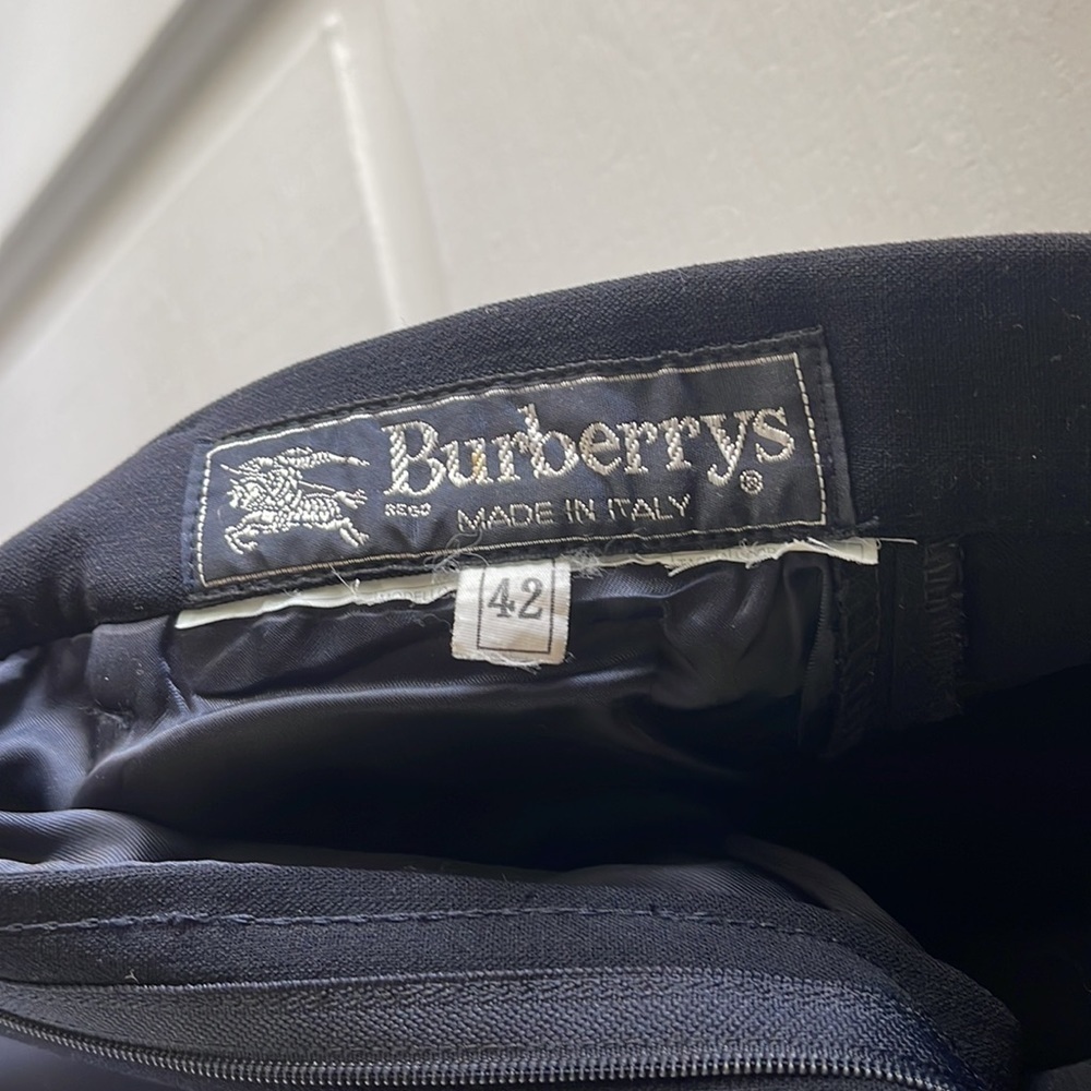 Burberry navy crepe wool slacks. - Picture 3 of 4